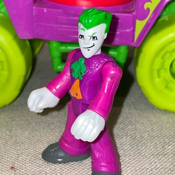DC Super Friends Batman Imaginext The Joker Surprise 3-Inch Figure Set - Picture 9 of 12